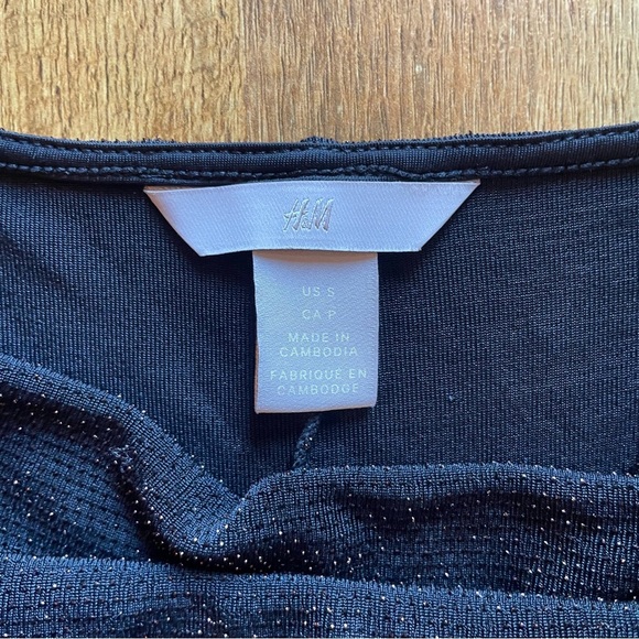 H&M‎ Black and Gold Ribbed Cowl Neck Sheath Dress - Picture 7 of 9